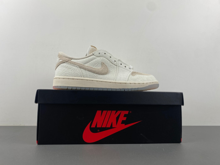 Air Jordan 1 Retro Low OG Chris Paul FZ0455-200