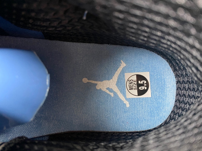 Air Jordan Ultimate Gift of Flight (11/29) 717602-900