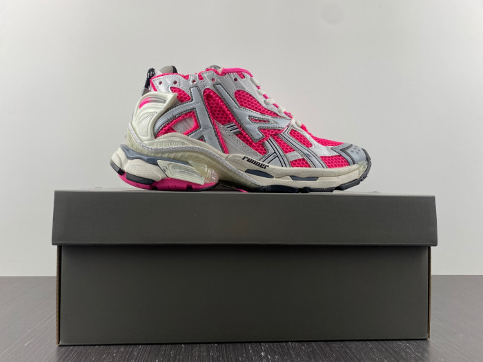 BLCG Runner Sneaker 677402 W3RBN 9155