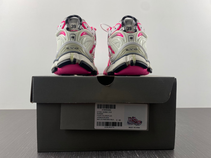 BLCG Runner Sneaker 677402 W3RBN 9155