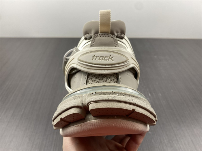 BLCG Track Trainer White 542023 W3FE4 9697