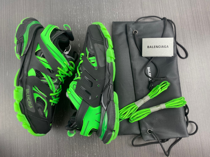 BLCG Track Trainer black green glow 542023 W3RL1 1035
