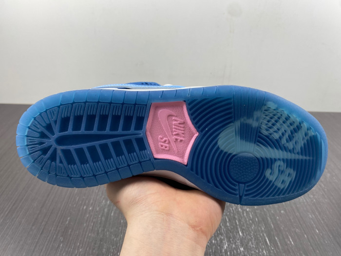 Nike SB Dunk Low Born x Raised One Block At A Time FN7819-400