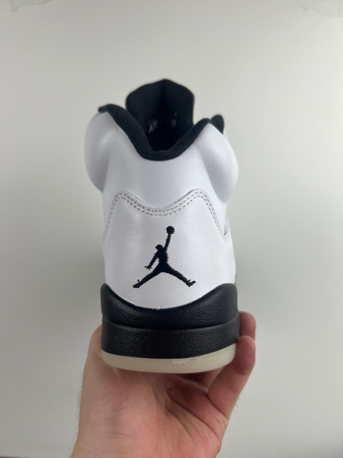 Air Jordan 5 Retro Reverse Metallic DD0587-110