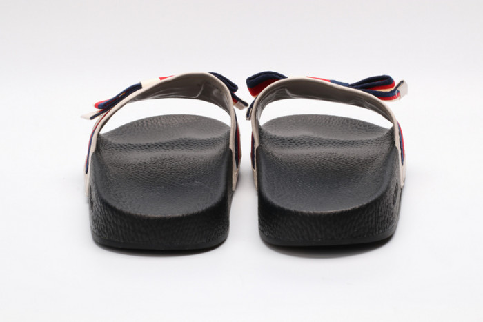 Gu66 SLIPPERS