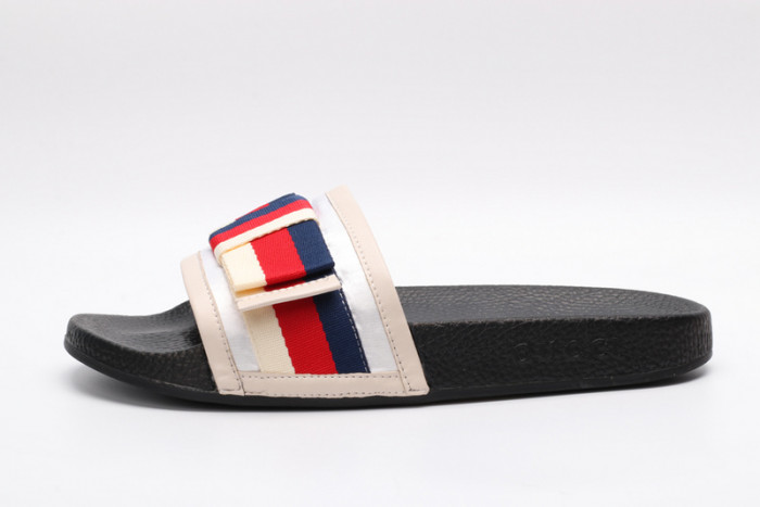 Gu66 SLIPPERS