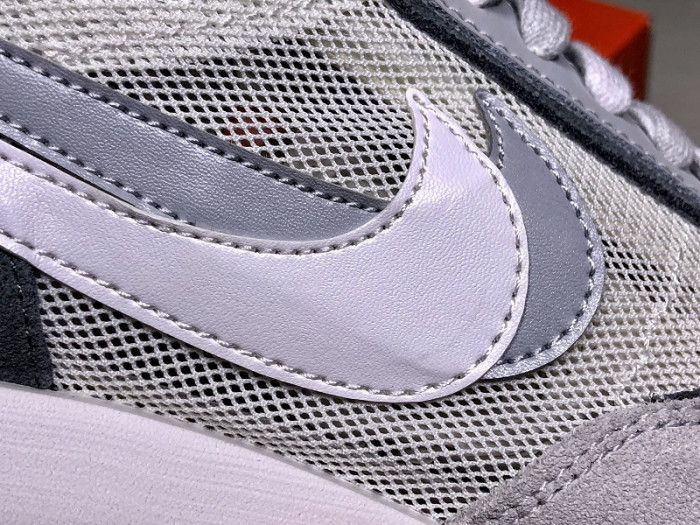 Nike LD Waffle Sacai Summit White BV0073-100