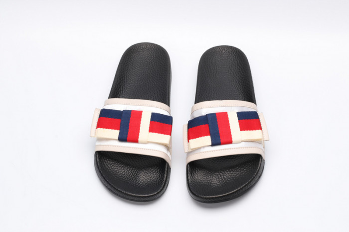 Gu66 SLIPPERS