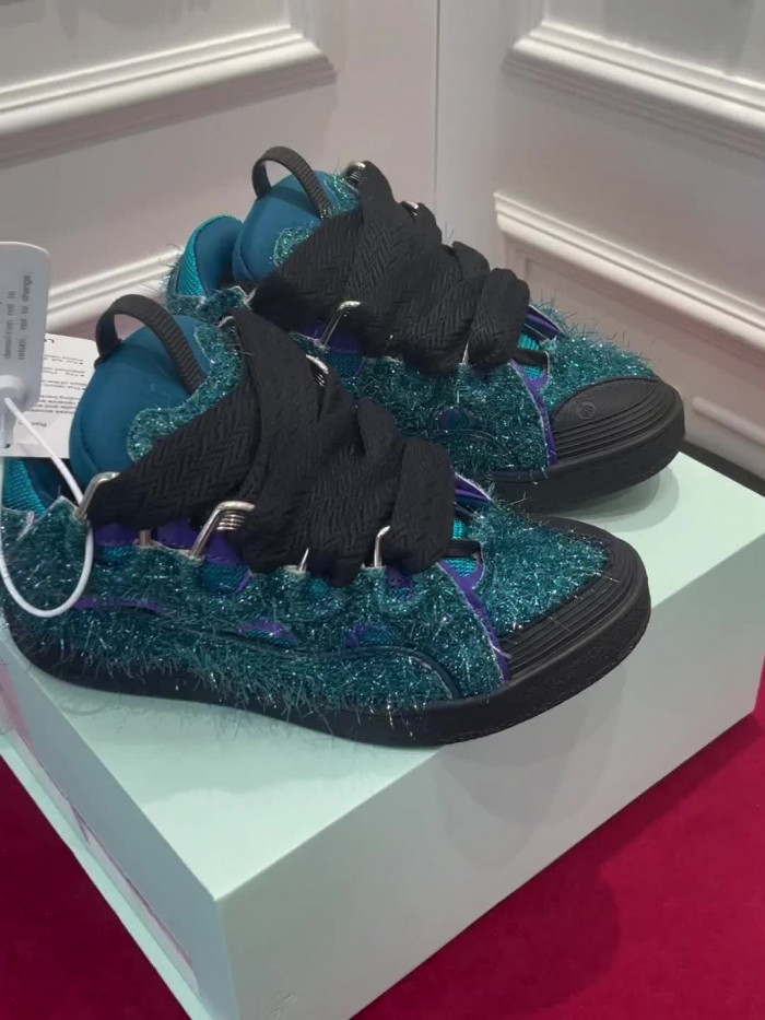 LANEVN Sneakers