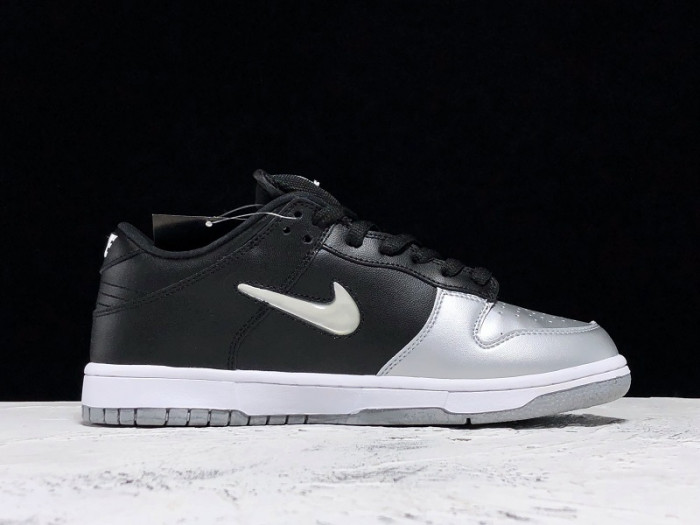 S*p*e x nike sb dunk low silver black ck3480-001