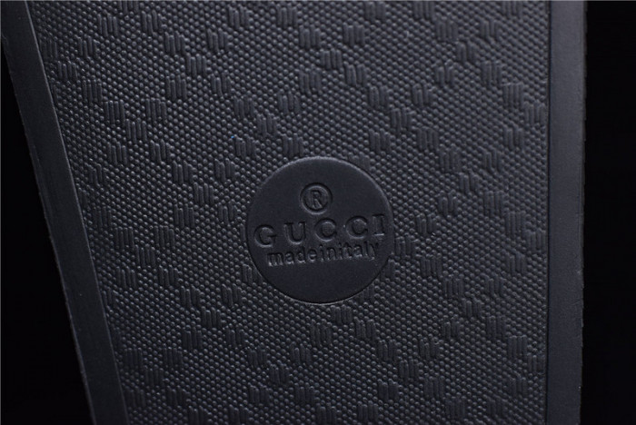 Gu66 SLIPPERS
