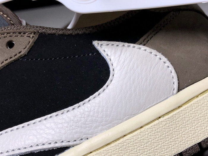 Air Jordan 1 Retro Low OG SP Travis Scott Mocha CQ4277-001
