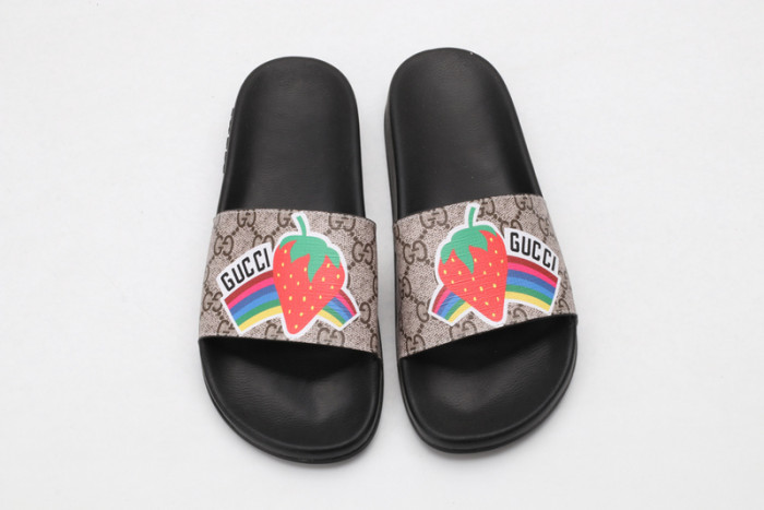 Gu66 SLIPPERS