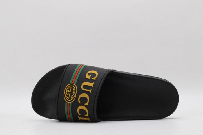 Gu66 SLIPPERS