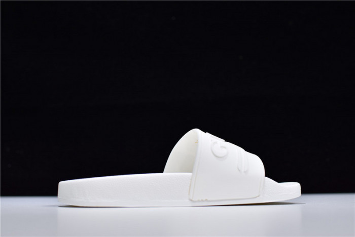 Gu66 SLIPPERS