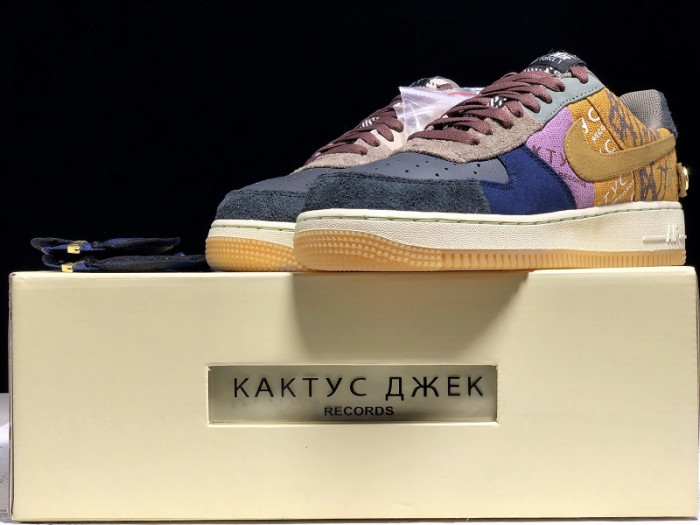 Air Force 1 Low Travis Scott Cactus Jack CN2405-900