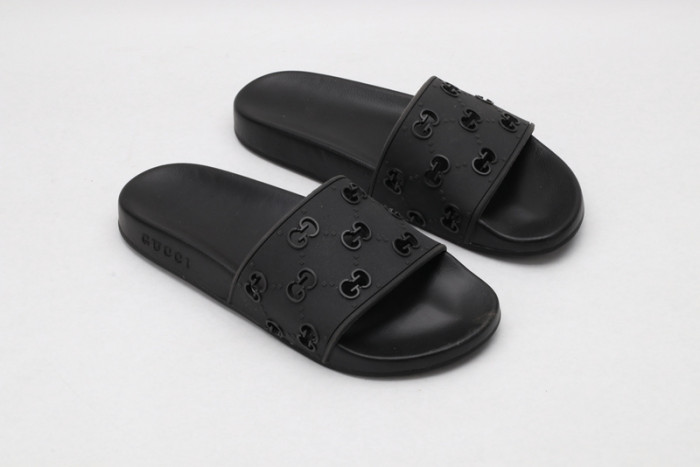 Gu66 SLIPPERS