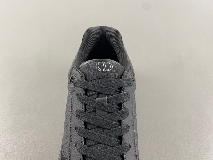 D10R B27 Sneaker
