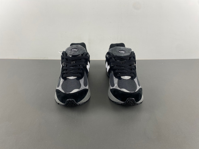 N3w Balance 2002R Black Dark Grey White
