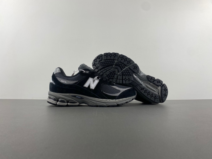 N3w Balance 2002R Black Dark Grey White