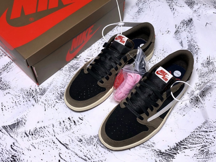 Air Jordan 1 Retro Low OG SP Travis Scott Mocha CQ4277-001