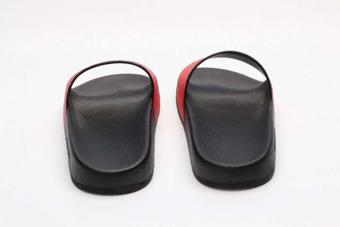 Gu66 SLIPPERS