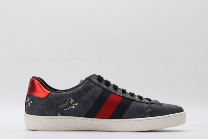 Gu66 Ace Embroidered Low-Top Sneaker
