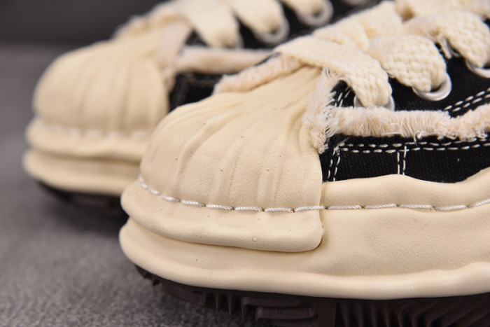 xVESSEL x MAISON MIHARA YASUHIRO SNEAKER