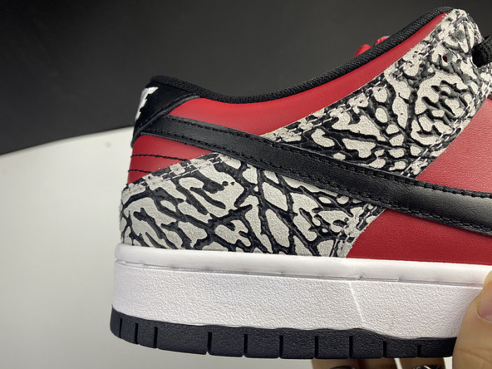 nike dunk sb low S*p*e red cement (2012) 313170-600