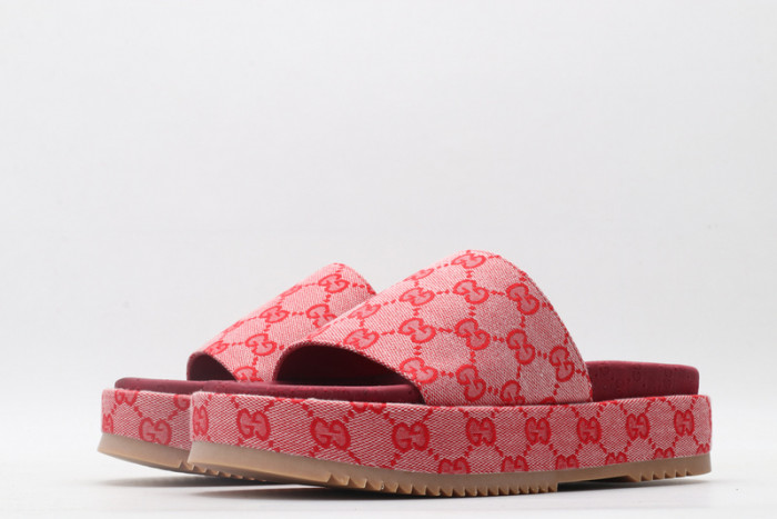 Gu66 SLIPPERS