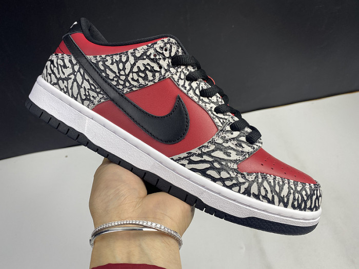nike dunk sb low S*p*e red cement (2012) 313170-600