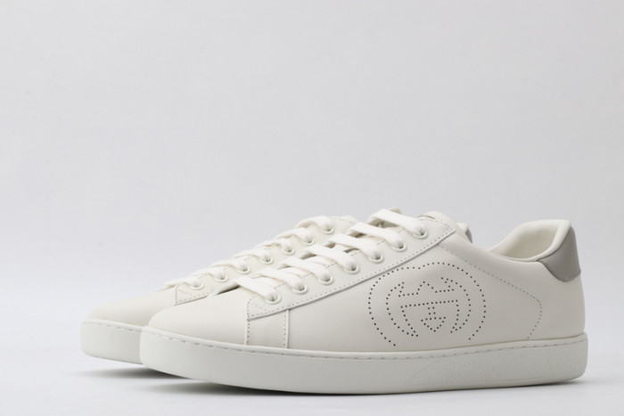 Gu66 Ace Embroidered Low-Top Sneaker