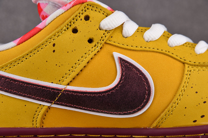 Nike SB Dunk Low Yellow Lobster Men