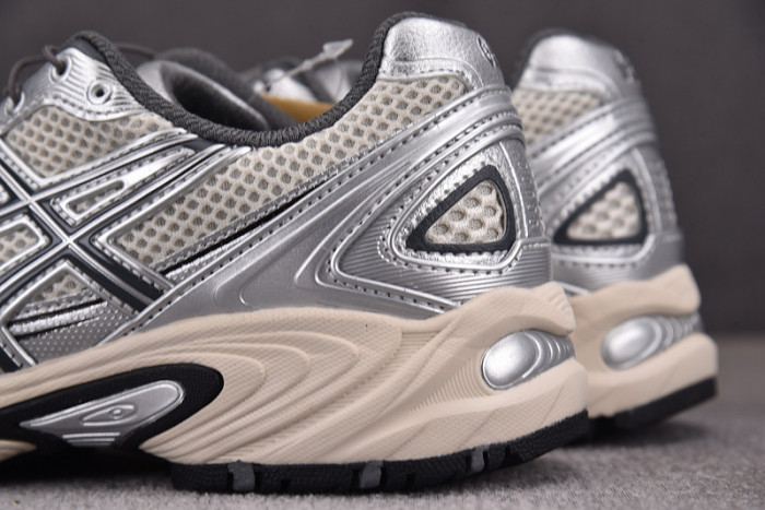 As*ic*s gel-kahana tr v4 silver white 1203a497-200