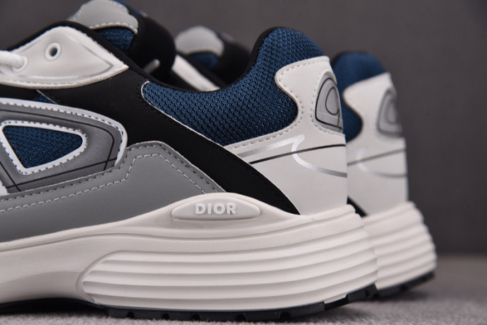 D10R B30 SNEAKER