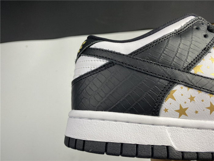 nike sb dunk low S*p*e stars black (2021) dh3228-102