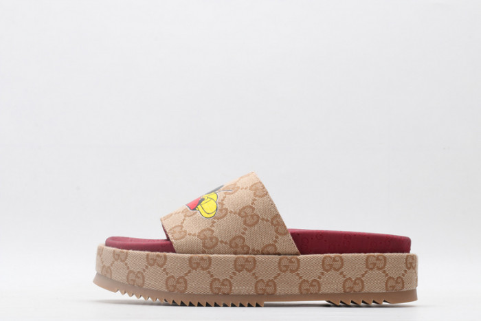 Gu66 SLIPPERS