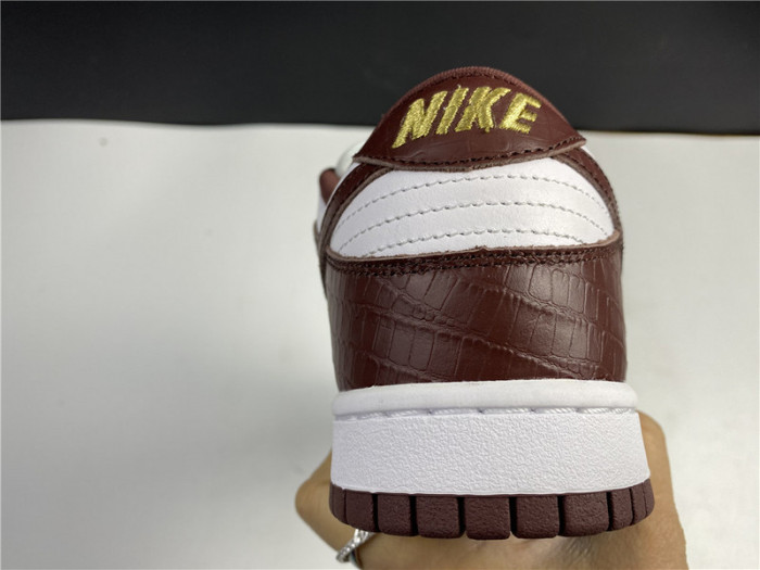 nike sb dunk low S*p*e stars barkroot brown (2021) dh3228-103