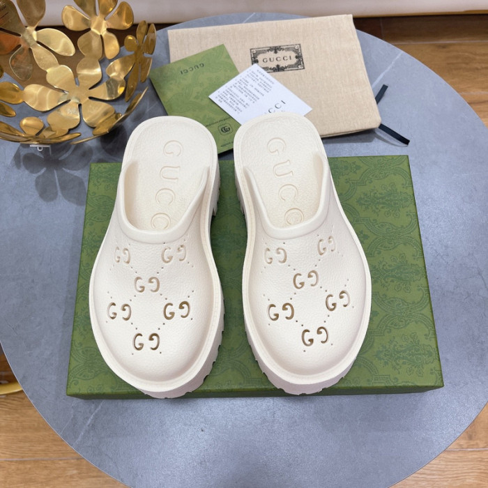Gu66 SLIPPERS