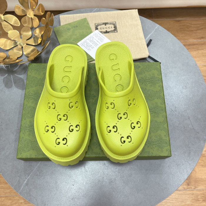 Gu66 SLIPPERS