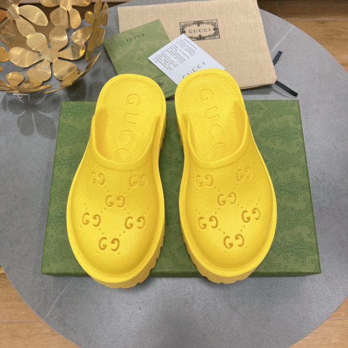 Gu66 SLIPPERS