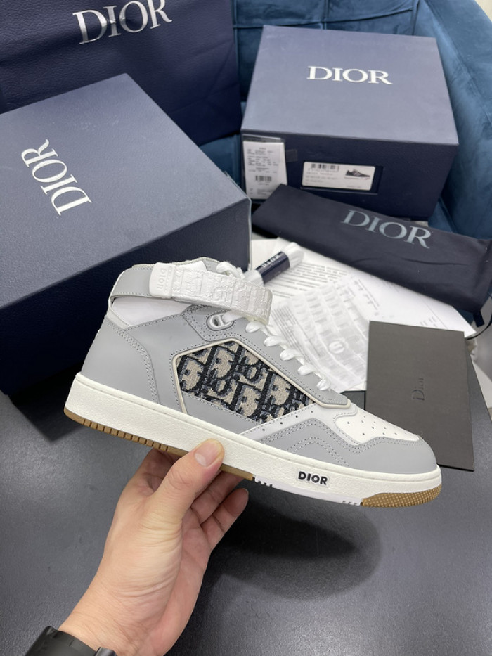 D10R B27 Sneaker