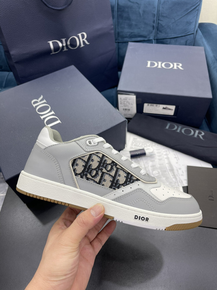 D10R B27 Sneaker