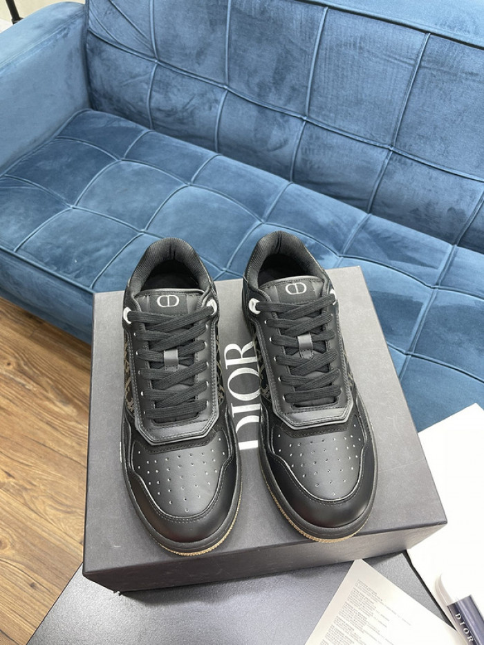 D10R B27 Sneaker