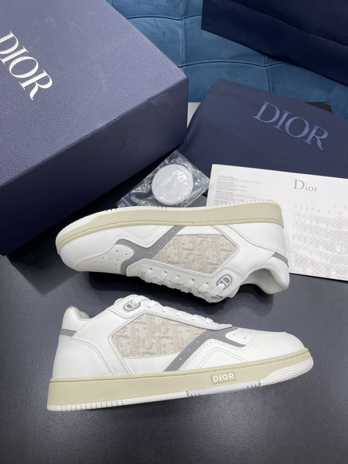 D10R B27 Sneaker