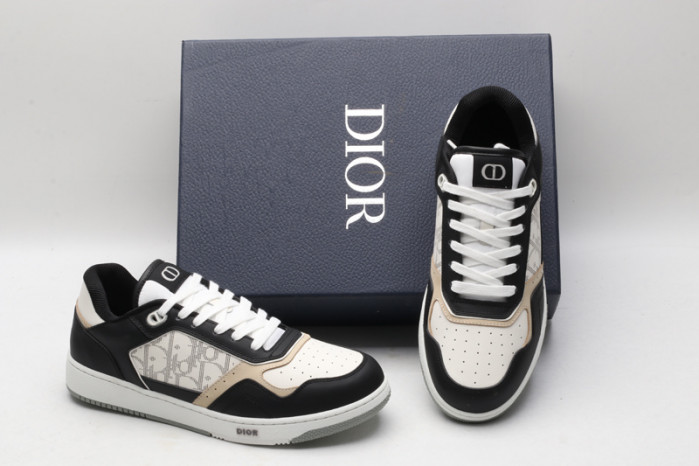 D10R B27 Sneaker