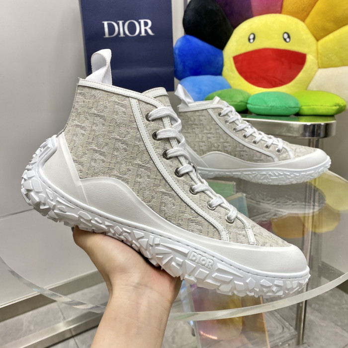 D10R SNEAKER
