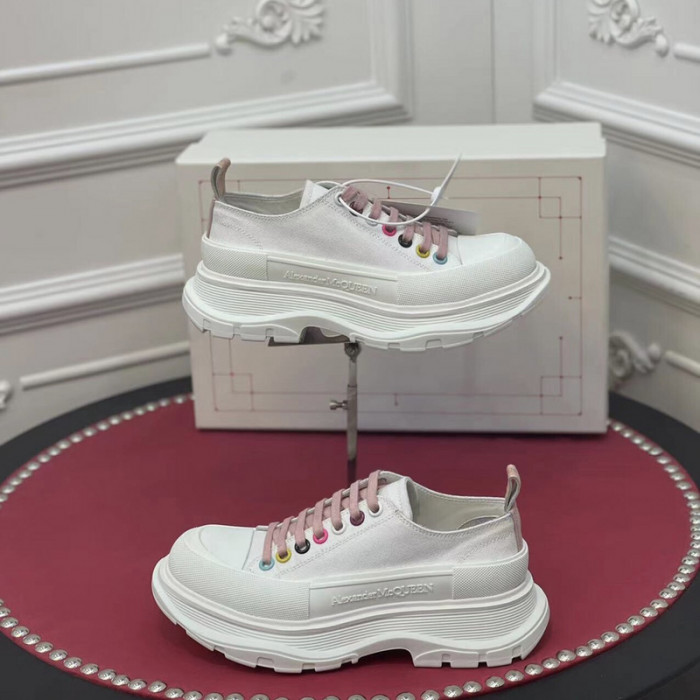 MQ Sneakers