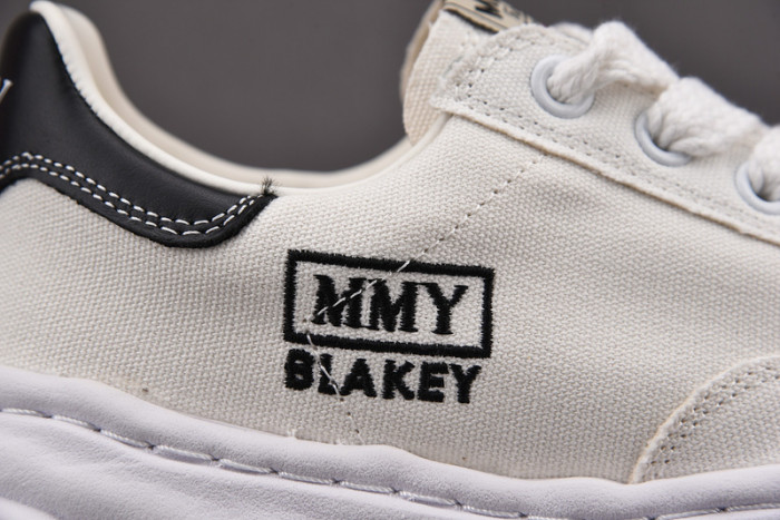 MAISON MIHARA YASUHIRO SNEAKER