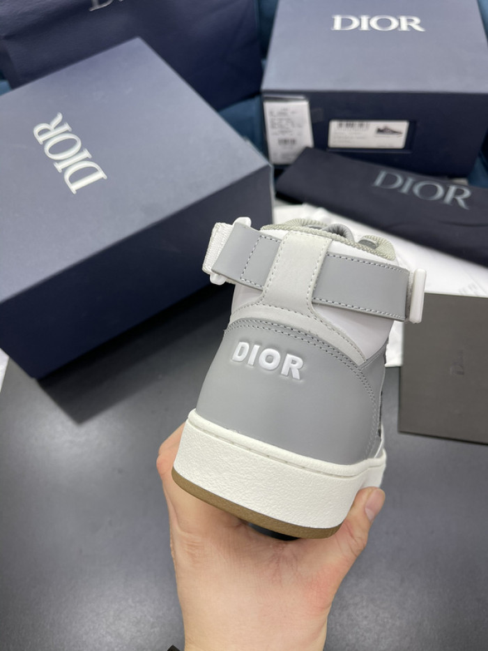 D10R B27 Sneaker